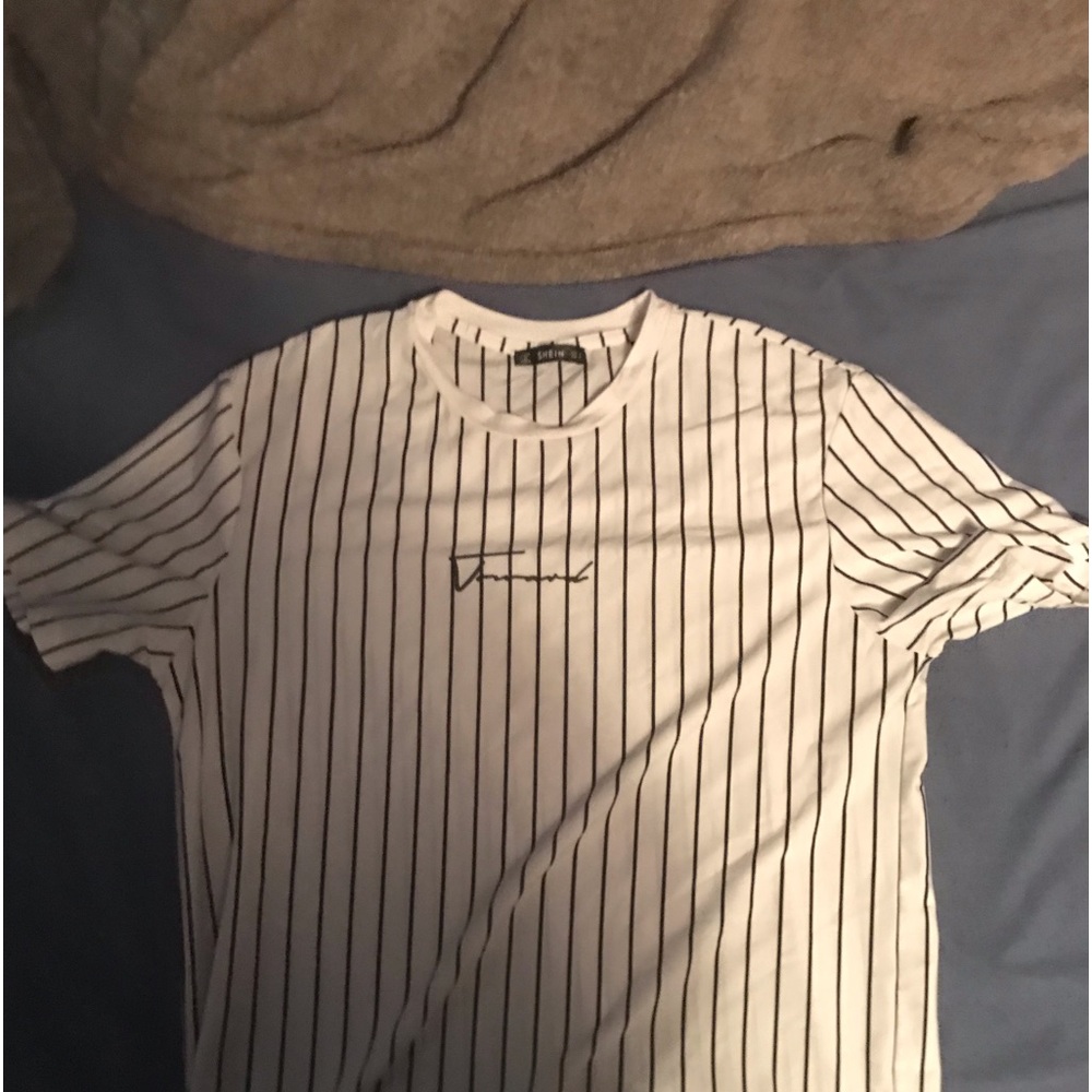 Shein tee shirt